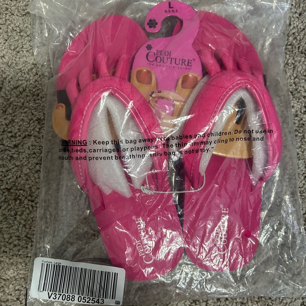 NWT Pedi Couture Pink Toe Separator Sandals